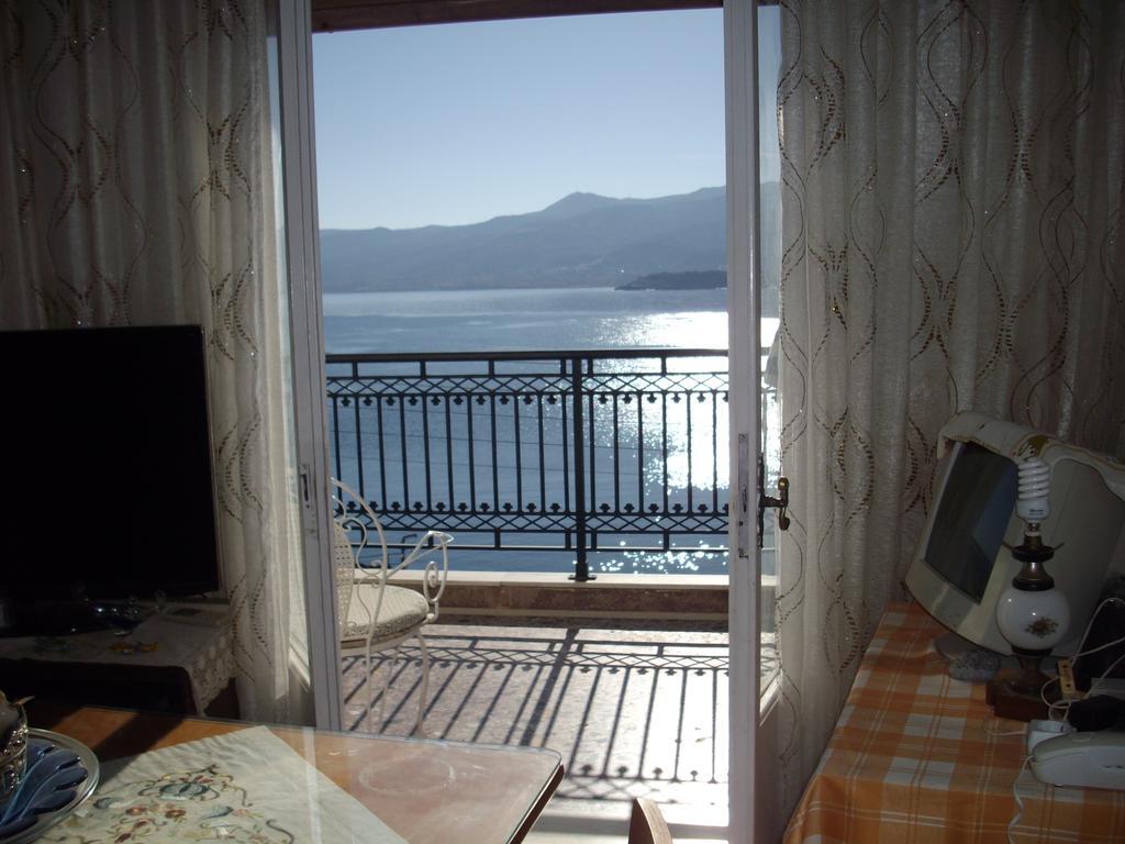 Anna In Front Of The Sea Apartment سيتيا المظهر الخارجي الصورة